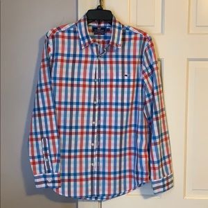 Vineyard vine’s men’s slim fit Tucker shirt